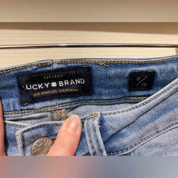 Lucky Brand Jeans Low Rise 0/25 $15 - Picture 3 of 5